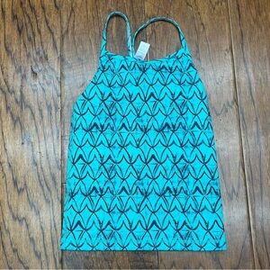 IVivva kids athletic top